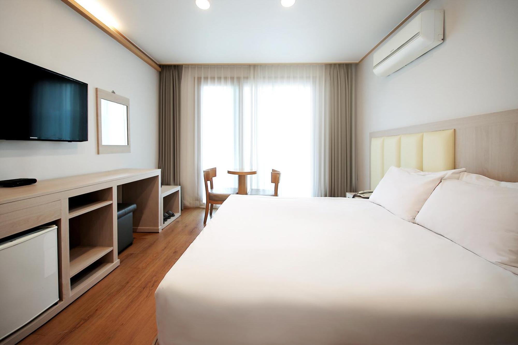 Shin Shin Hotel Jeju City Εξωτερικό φωτογραφία