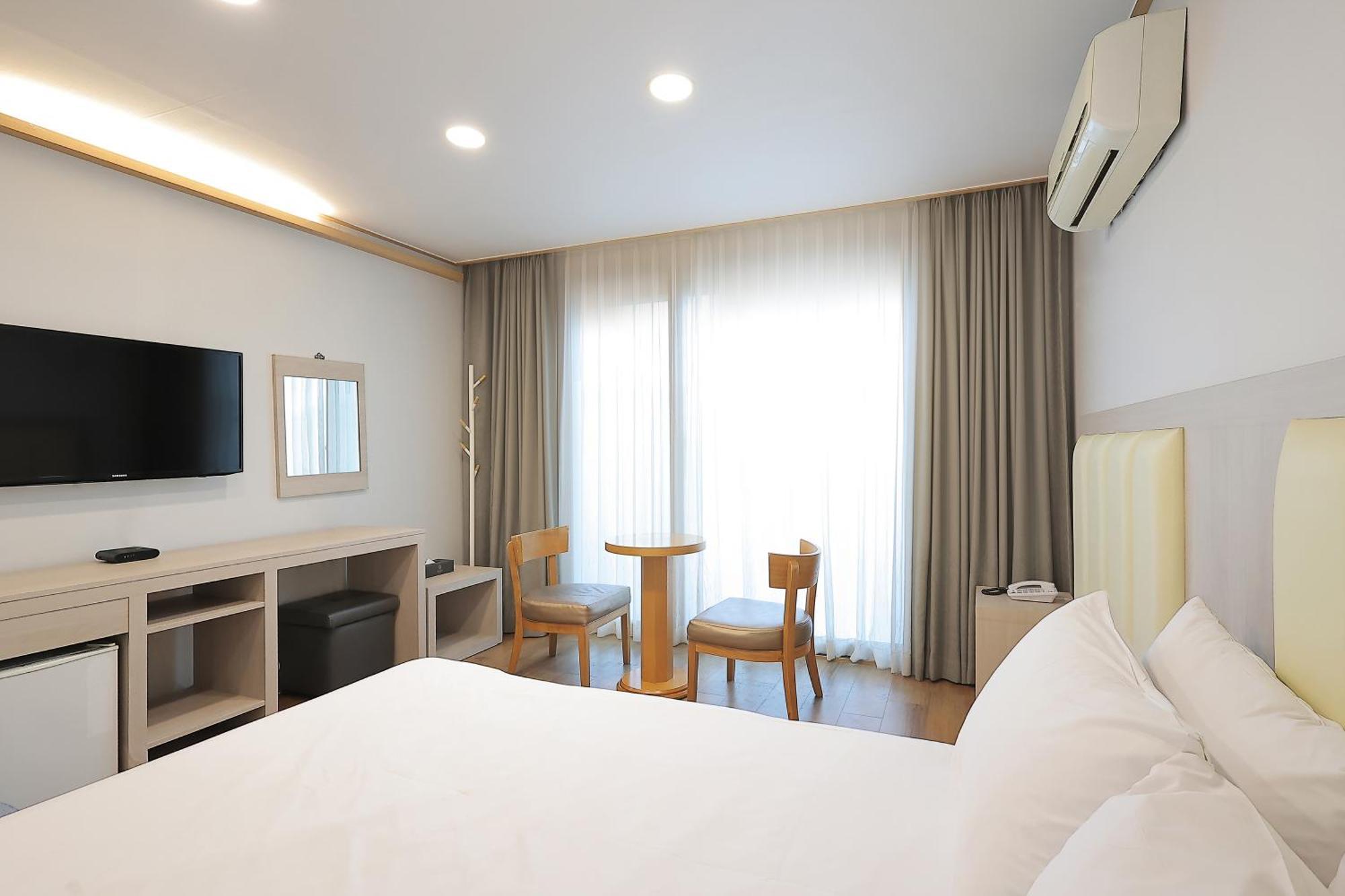 Shin Shin Hotel Jeju City Εξωτερικό φωτογραφία